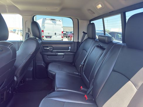 Used 2017 RAM 1500 Laramie w/ Convenience Group AWD/4WD image 33