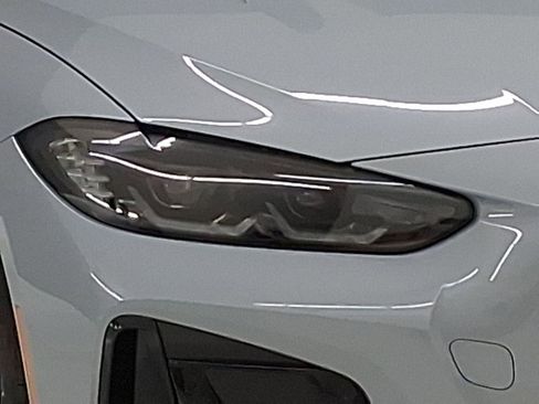 Used 2023 BMW 430i Convertible w/ M Sport Package image 9