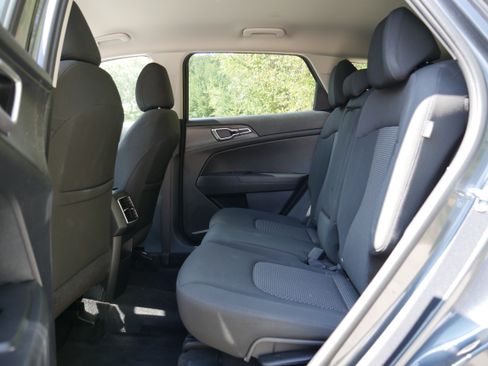 Certified 2024 Kia Sportage LX image 14