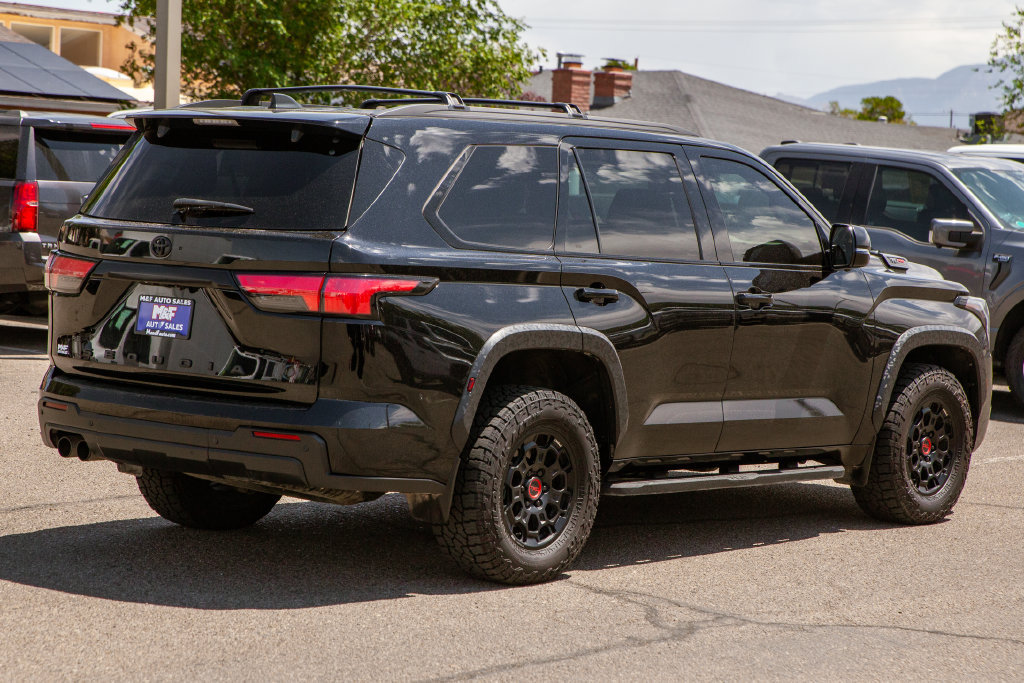 Used 2024 Toyota Sequoia TRD Pro AWD/4WD image 4