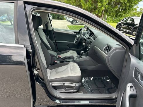 Used 2017 Volkswagen Jetta S FWD image 36