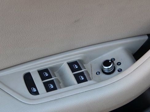 Used 2017 Audi A4 2.0T Ultra Premium w/ Convenience Package image 21