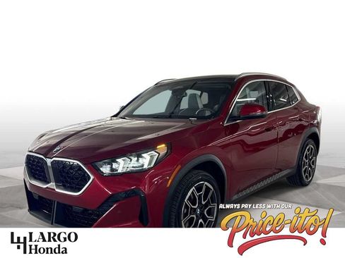 Used 2025 BMW X2 xDrive28i w/ Premium Package AWD/4WD image 1