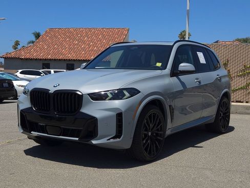 Used 2024 BMW X5 xDrive40i w/ M Sport Package AWD/4WD image 2