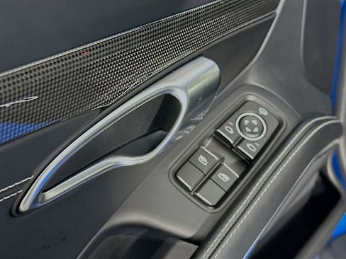 New 2025 Porsche 718 Cayman image 18