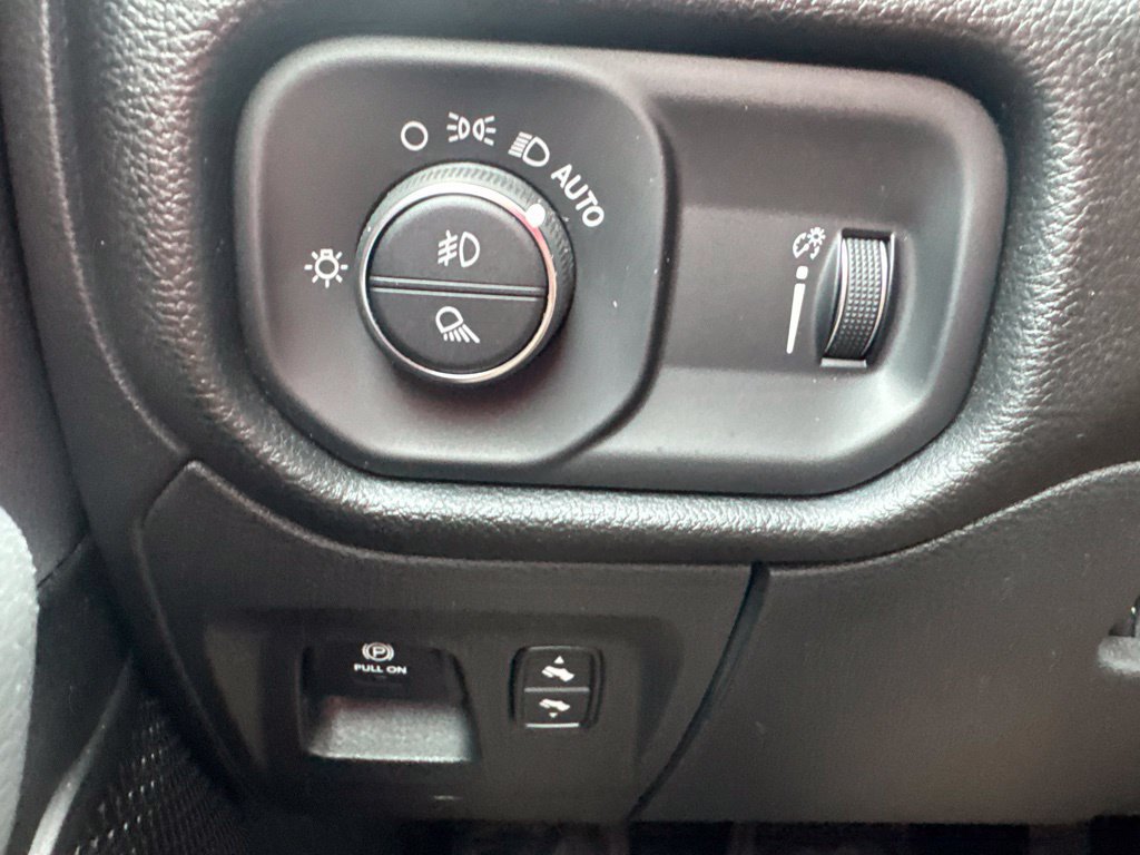 Used 2022 RAM 1500 Big Horn AWD/4WD image 26