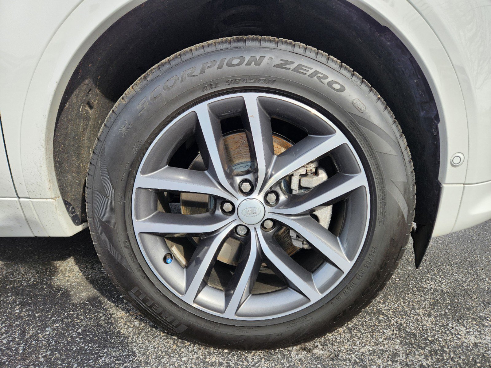 Certified 2024 Land Rover Discovery Sport S AWD/4WD image 7