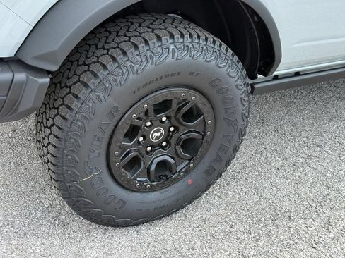 New 2026 Ford Bronco Badlands w/ Wildtrak Package AWD/4WD image 4
