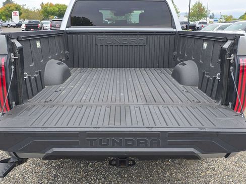 Used 2024 Toyota Tundra Platinum AWD/4WD image 14