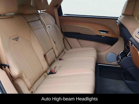 Used 2023 Bentley Bentayga Extended Wheelbase AWD/4WD image 11