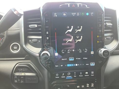 Used 2022 RAM 2500 Laramie w/ Night Edition image 12