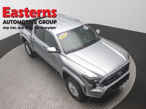 Used 2024 Toyota Tacoma SR5 RWD image 3
