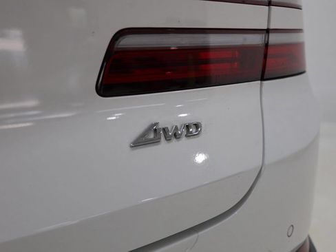 Used 2024 Genesis GV80 2.5T w/ Advanced Package AWD/4WD image 13