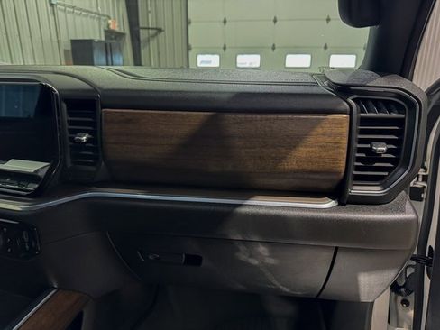 Used 2022 Chevrolet Silverado 1500 High Country image 25