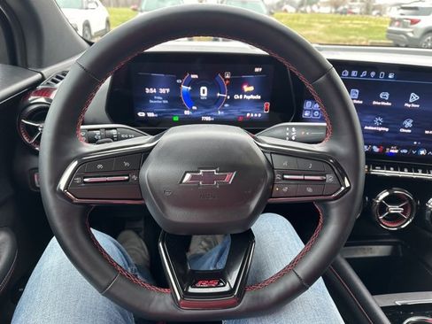 Used 2025 Chevrolet Blazer EV RS image 12