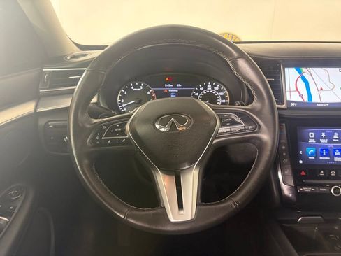 Used 2019 INFINITI QX50 Luxe w/ Navigation Package AWD/4WD image 6