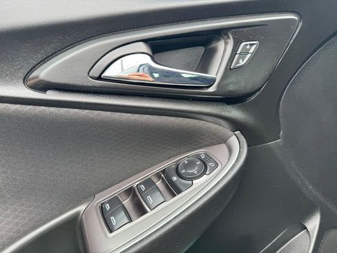 Used 2021 Chevrolet Malibu LS image 25