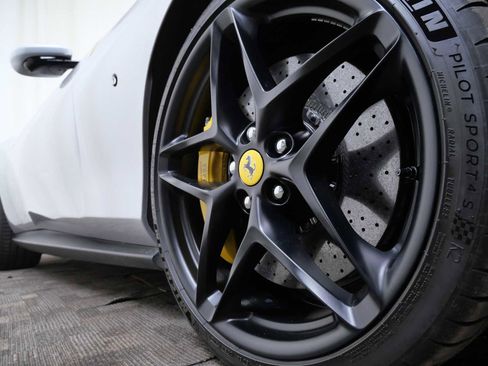 Certified 2025 Ferrari Roma Spider image 13