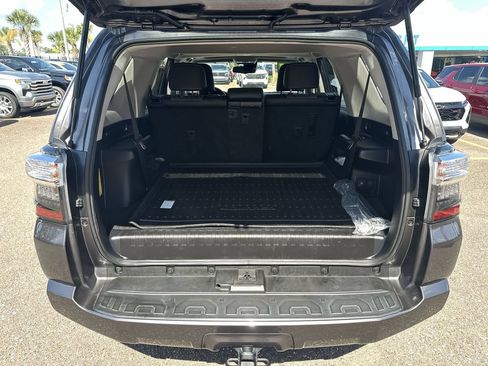 Used 2021 Toyota 4Runner SR5 Premium w/ Moonroof Package RWD image 25