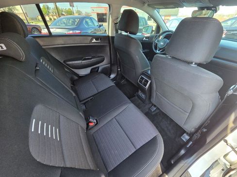 Used 2017 Kia Sportage LX w/ LX Popular Package image 15