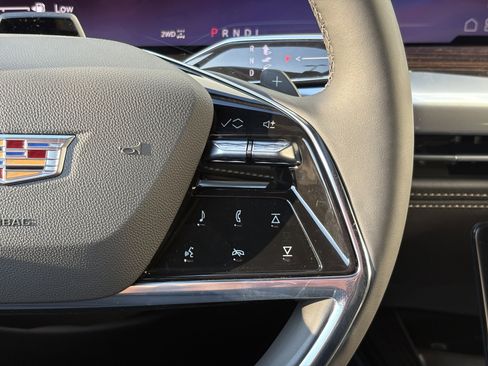 New 2026 Cadillac Escalade Luxury image 22