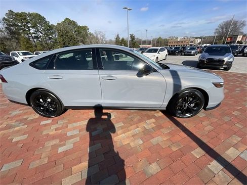 Certified 2025 Honda Accord SE image 36