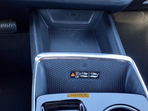 New 2026 Chevrolet Equinox LT w/ Convenience Package II image 17