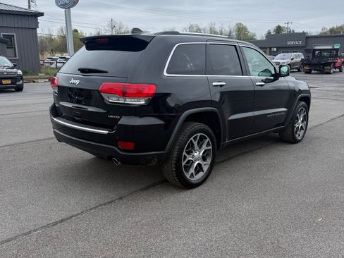 Used 2019 Jeep Grand Cherokee Limited AWD/4WD image 6