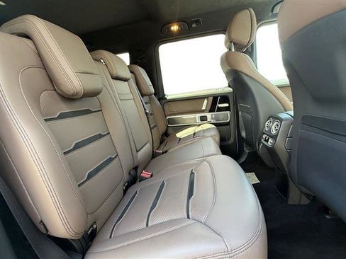 Used 2024 Mercedes-Benz G 63 AMG 4MATIC w/ Seat Comfort Package image 18