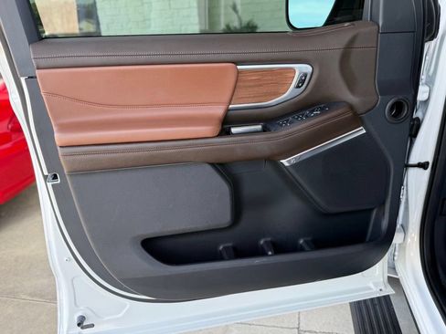 Used 2025 Ford Expedition Max King Ranch AWD/4WD image 30