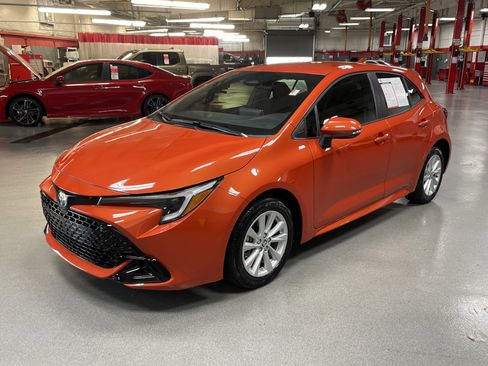 Certified 2025 Toyota Corolla SE image 5