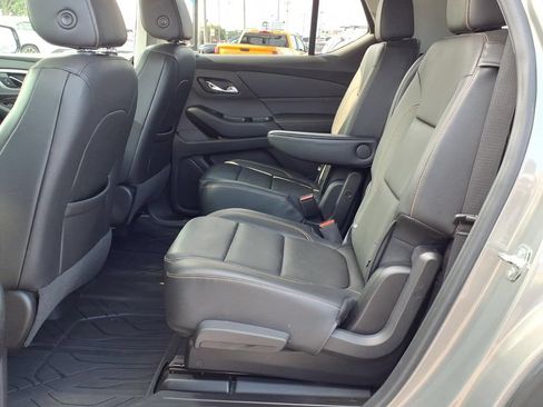 Used 2019 Chevrolet Traverse LT AWD/4WD image 4