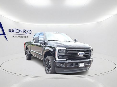 Used 2025 Ford F350 Platinum AWD/4WD image 3