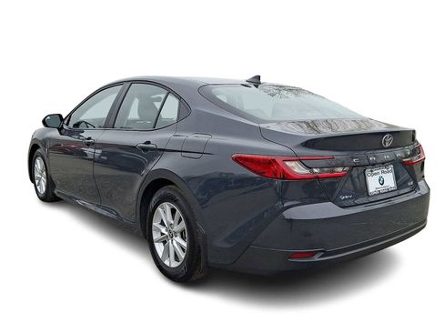 Used 2025 Toyota Camry LE w/ Convenience Package image 4
