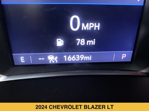 Certified 2024 Chevrolet Blazer LT w/ Convenience Package FWD image 4