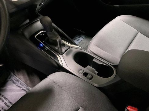 Certified 2025 Toyota Corolla LE image 18