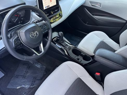 Certified 2023 Toyota Corolla SE w/ SE Premium Package FWD image 9