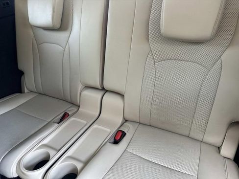 Used 2019 Lexus RX 450hL Luxury image 18