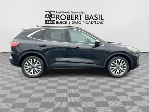 Used 2021 Ford Escape Titanium AWD/4WD image 9