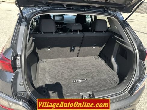 Used 2022 Hyundai Kona SEL FWD image 29