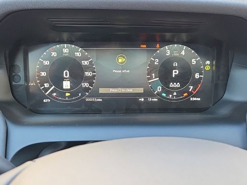 New 2025 Land Rover Discovery Sport S image 27