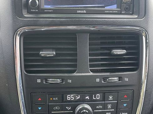 Used 2019 Dodge Grand Caravan GT image 18