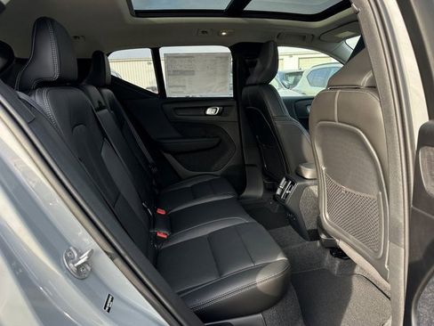 New 2025 Volvo XC40 B5 Plus w/ Climate Package image 13