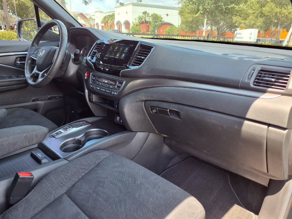 Used 2022 Honda Pilot Sport image 11