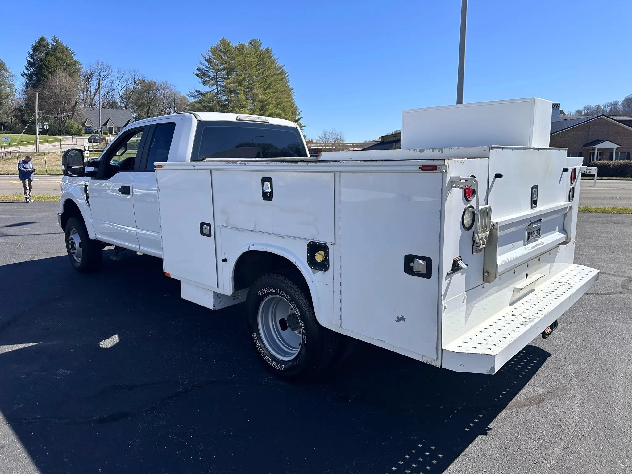 Used 2017 Ford F350 XL w/ Power Equipment Group AWD/4WD image 3