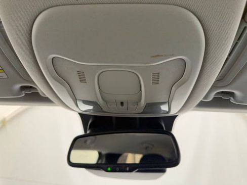 Used 2019 Jeep Renegade Altitude w/ Quick Order Package 22M image 38