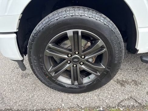 Used 2022 Ford F150 XLT w/ Equipment Group 302A High AWD/4WD image 9