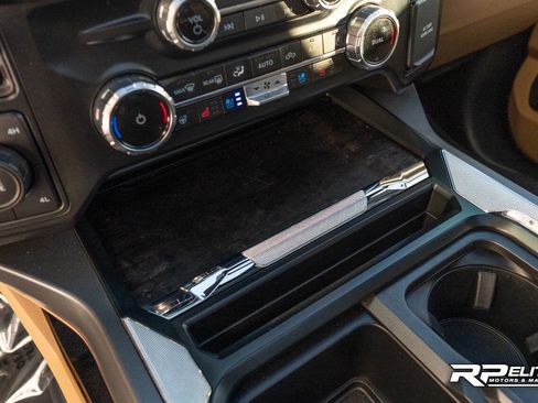 Used 2023 Ford F450 Lariat w/ FX4 Off-Road Package image 57