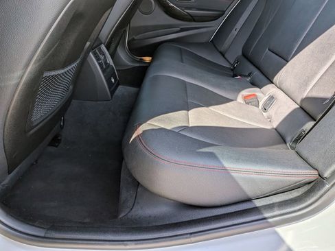 Used 2018 BMW 330e image 19