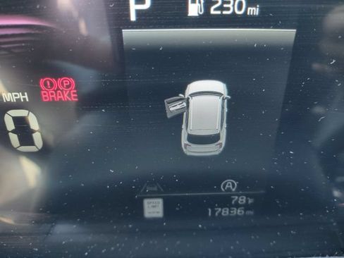 Certified 2024 Kia Telluride S w/ S Sunroof Package AWD/4WD image 11
